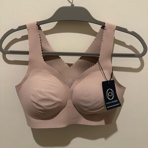 Evelyn & Bobbie (Evelyn Bra) Women's Seamless Bra - Tan/ Pink Hue - Size Small
